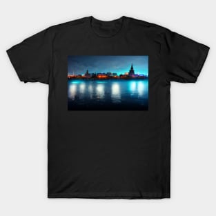 Helsinki City Skyline Neonlight / Helsinki - Finland T-Shirt